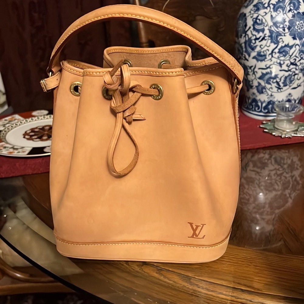 Louis Vuitton Momade vachetta leather Petite Noe
